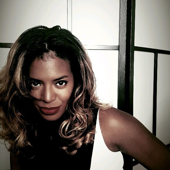 Meet your Posher, Esther - Picture 1 of 1