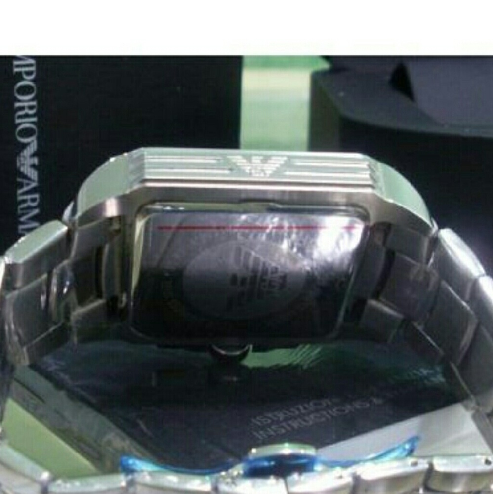 BRAND new Armani exchange stainless watch - Picture 4 of 7