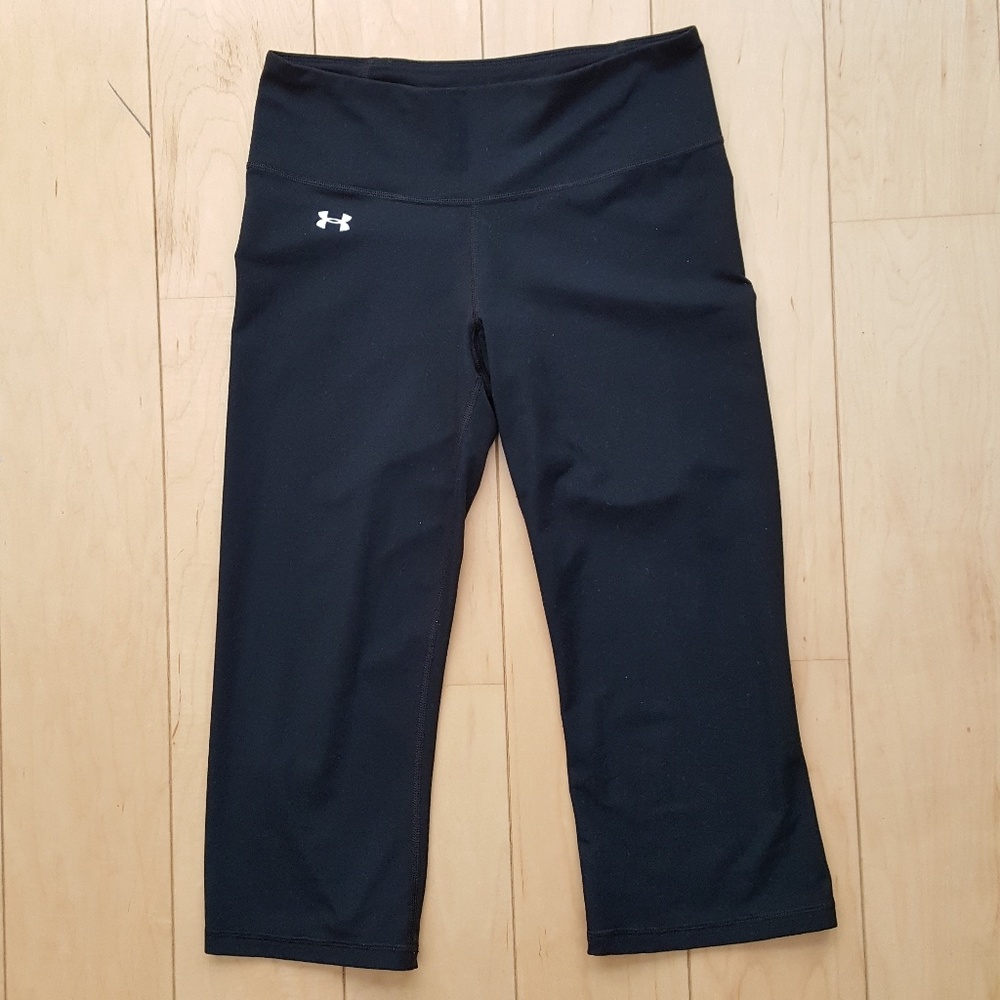 Under Armour Fitted All Season Capris Womens XS
