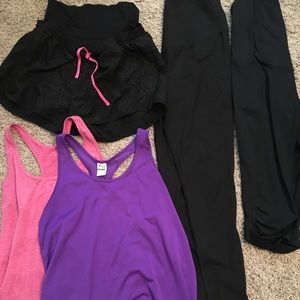 Maternity workout/activewear lot