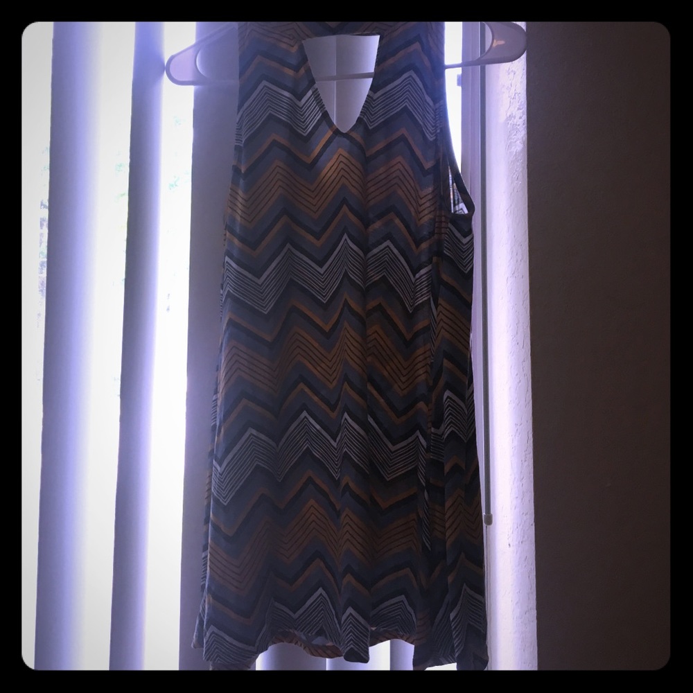 Beautiful tank top with chocker style neck