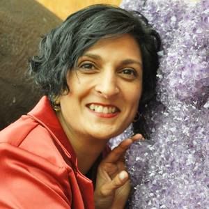 Meet your Posher, Nita