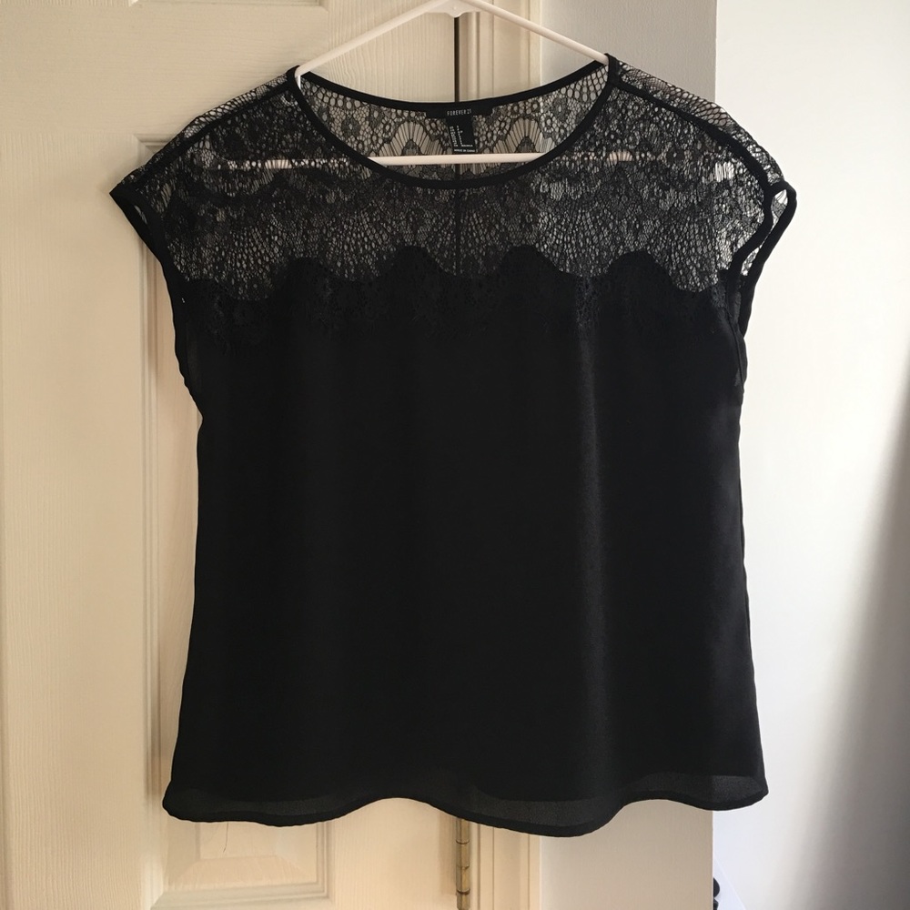 Gorgeous lace top
