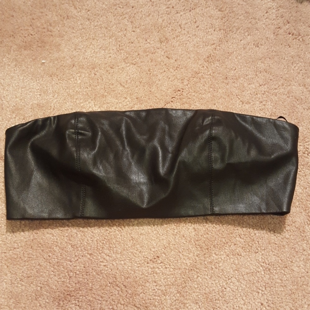 Faux leather bandeau/crop top - Medium