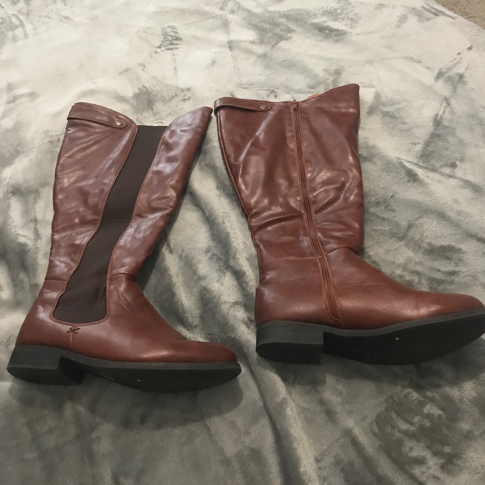 Torrid knee boots 11w
