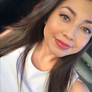 Meet your Posher, Lindsey