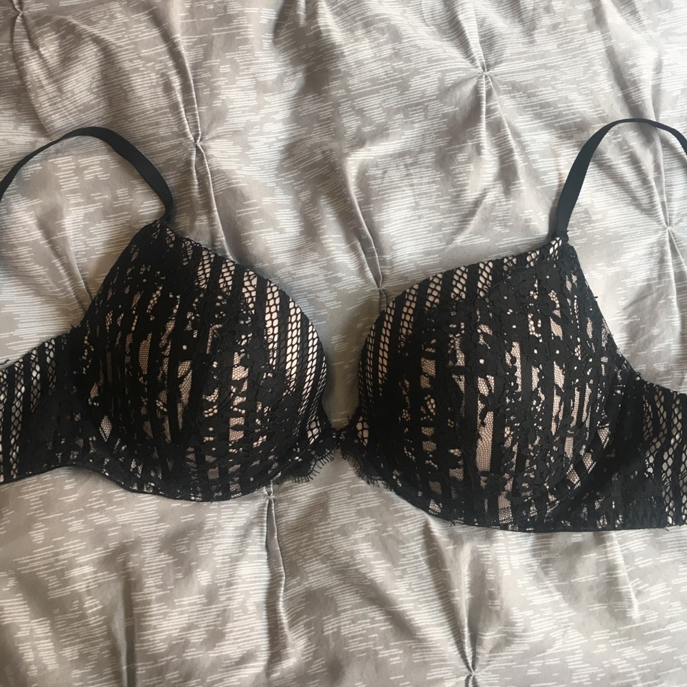 Victoria’s Secret- Very Sexy Push Up Bra- 34D