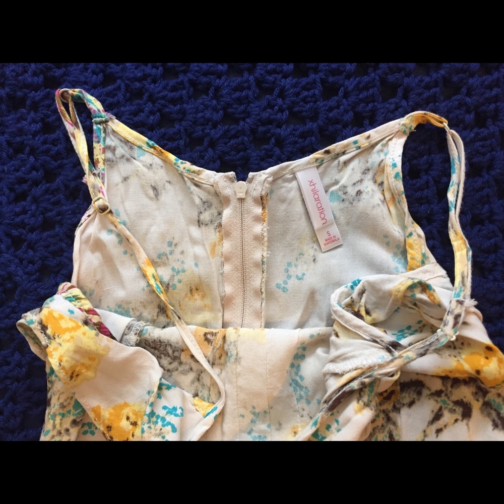 Flower Dress - Picture 3 of 3