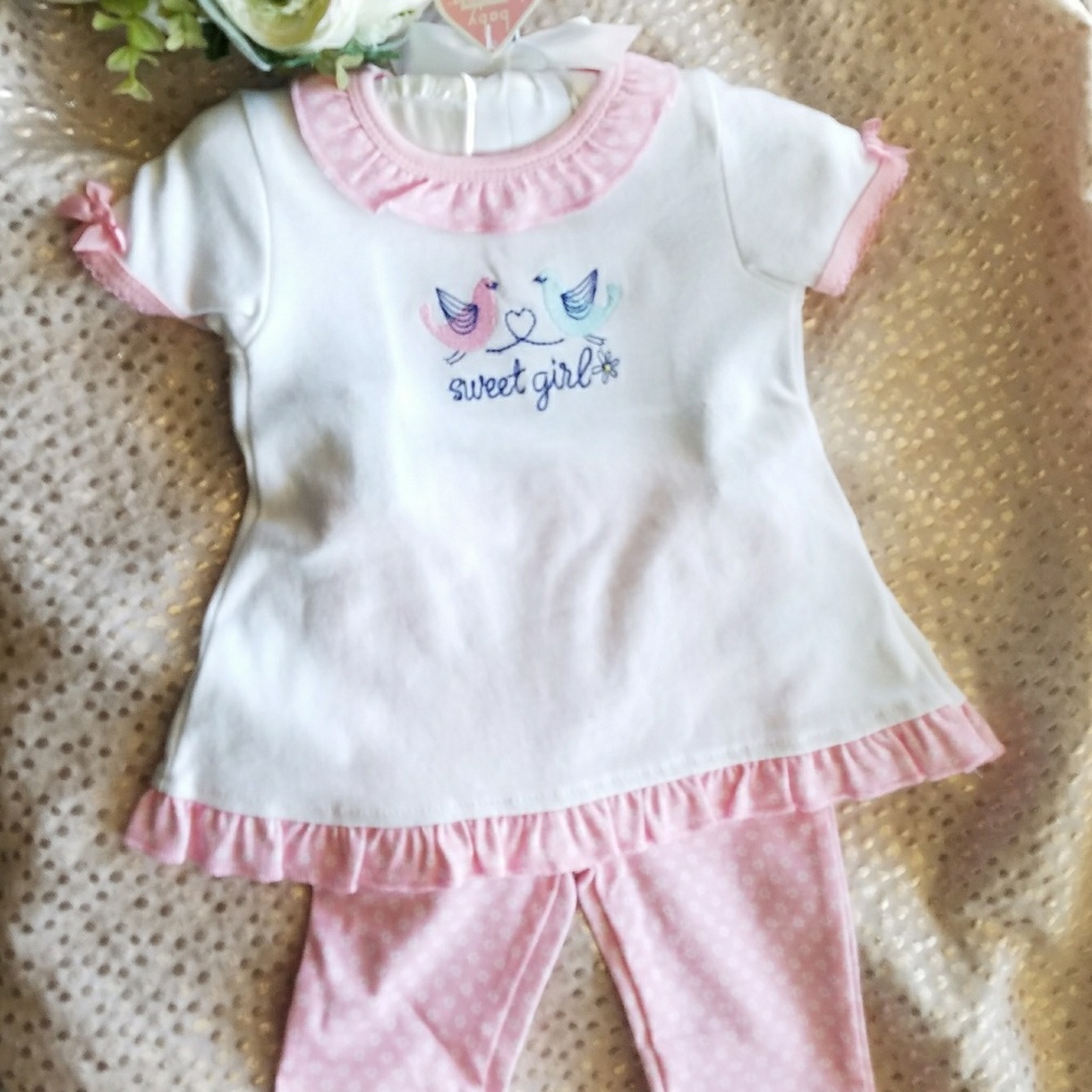 2 for $7 -- brand new 6 month boutique outfit