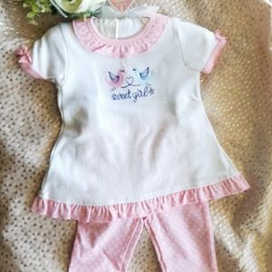 2 for $7 -- brand new 6 month boutique outfit