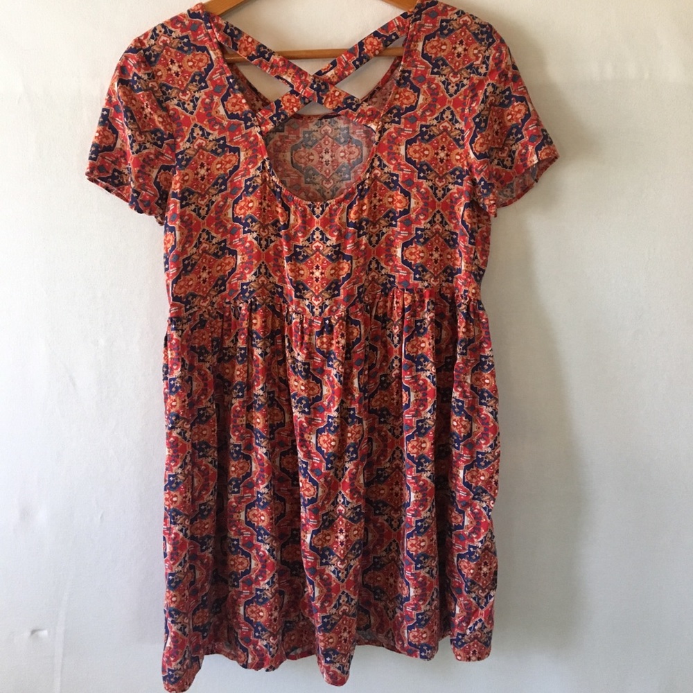 TribAl pRiNt dReSs - Picture 5 of 8