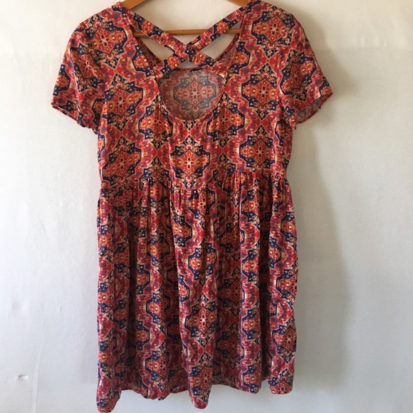 TribAl pRiNt dReSs - Picture 5 of 8