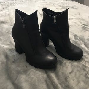 Ankle boots sz 11