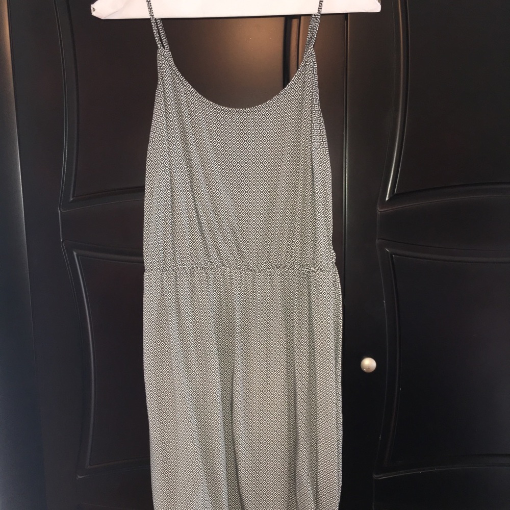 Black white printed dress