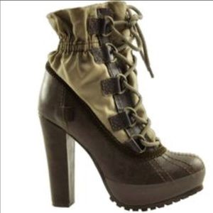 Lace up Platform Toz Smitten Boots