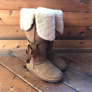 Emu Hi Hipper Tall Suede and Shearling Boot Size 8 Emu Hi Hipper Tall Suede and Shearling Boot Size 8