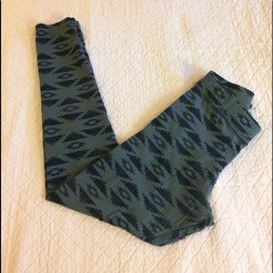 These are totally cute Yoga pants