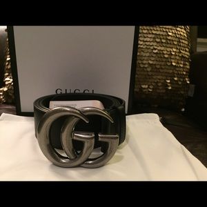 Double GG Silver brass buckle fits 30-40 Unisex Double GG Silver brass buckle fits 30-40 Unisex