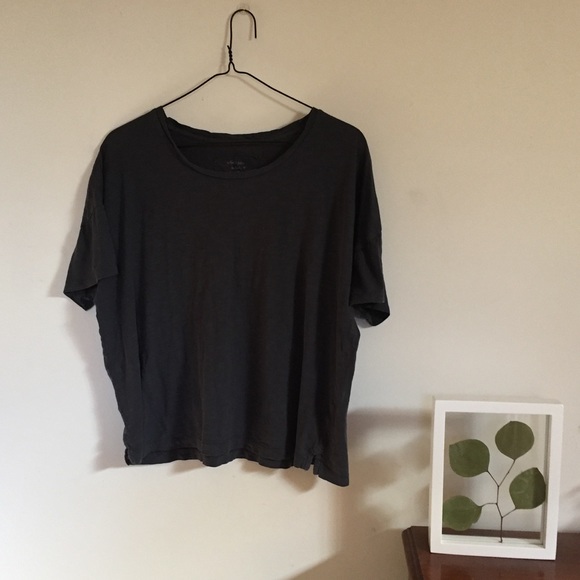 LOFT Tops - Loose Gray LOFT Tee
