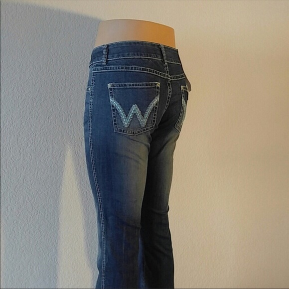 Wrangler rock 47 distressed denim jeans - Picture 3 of 4
