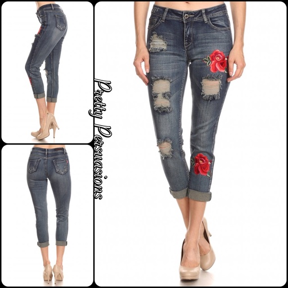 NWT Mid Rise Floral Embroidered Distressed Jeans - Picture 2 of 8