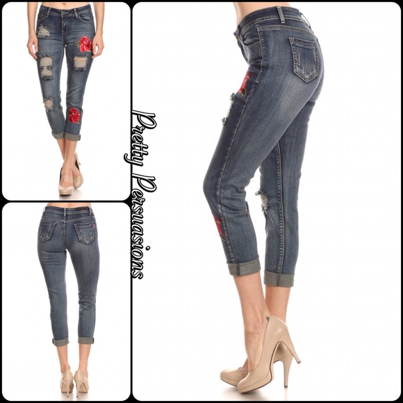 NWT Mid Rise Floral Embroidered Distressed Jeans - Picture 4 of 8