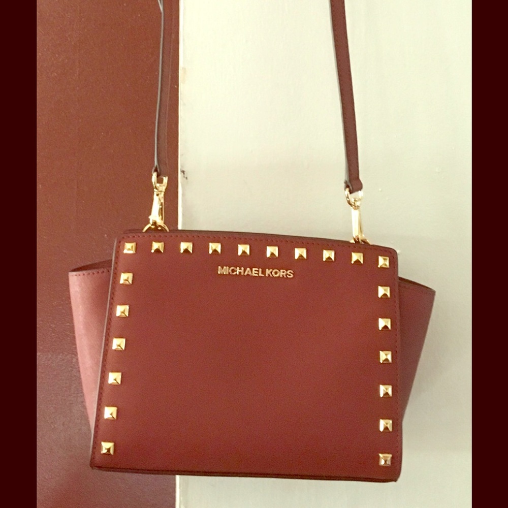 *NWOT* Michael Kors Selma Studded Crossbody 👜