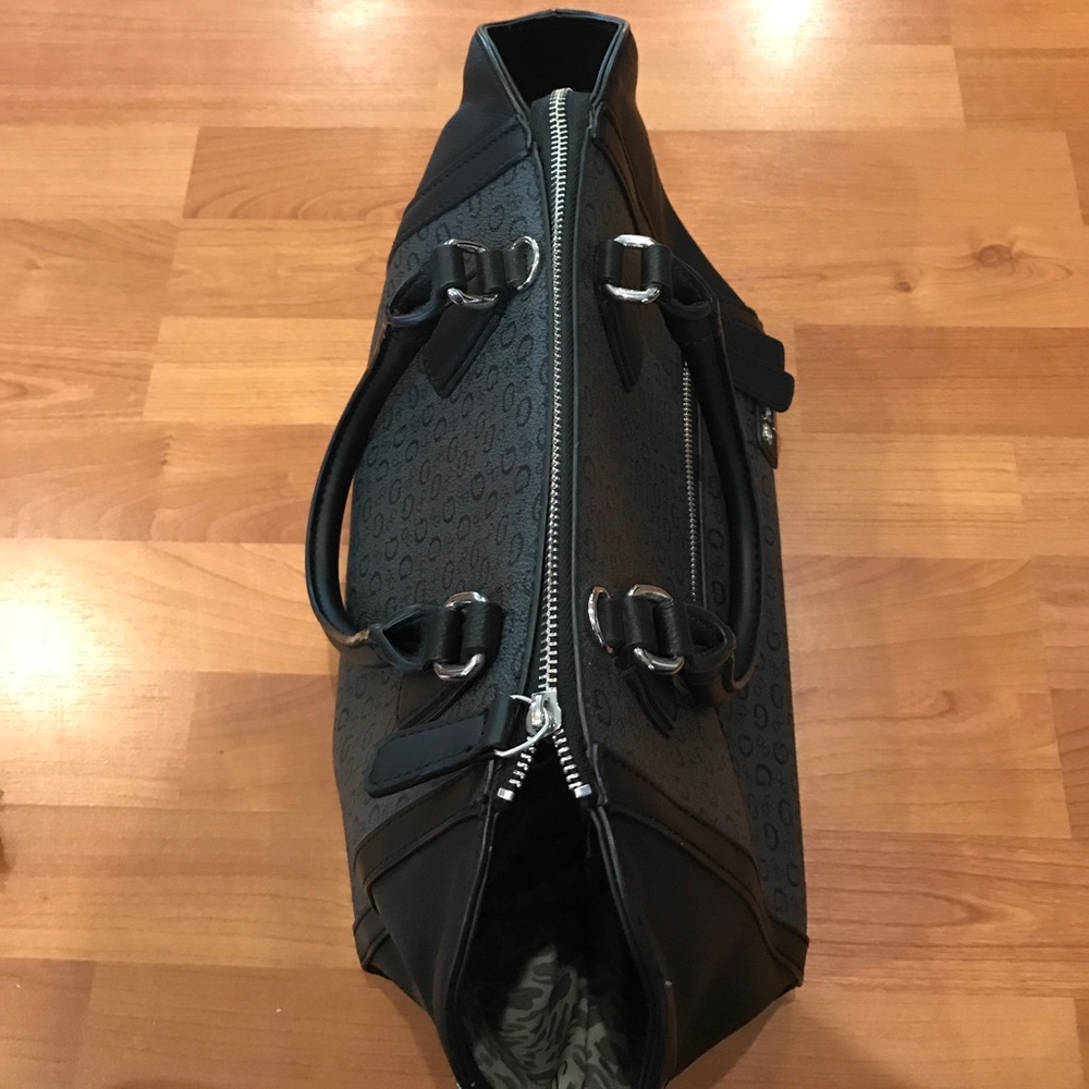 ❌SOLD❌ Guess willowbrook satchel - Picture 4 of 8