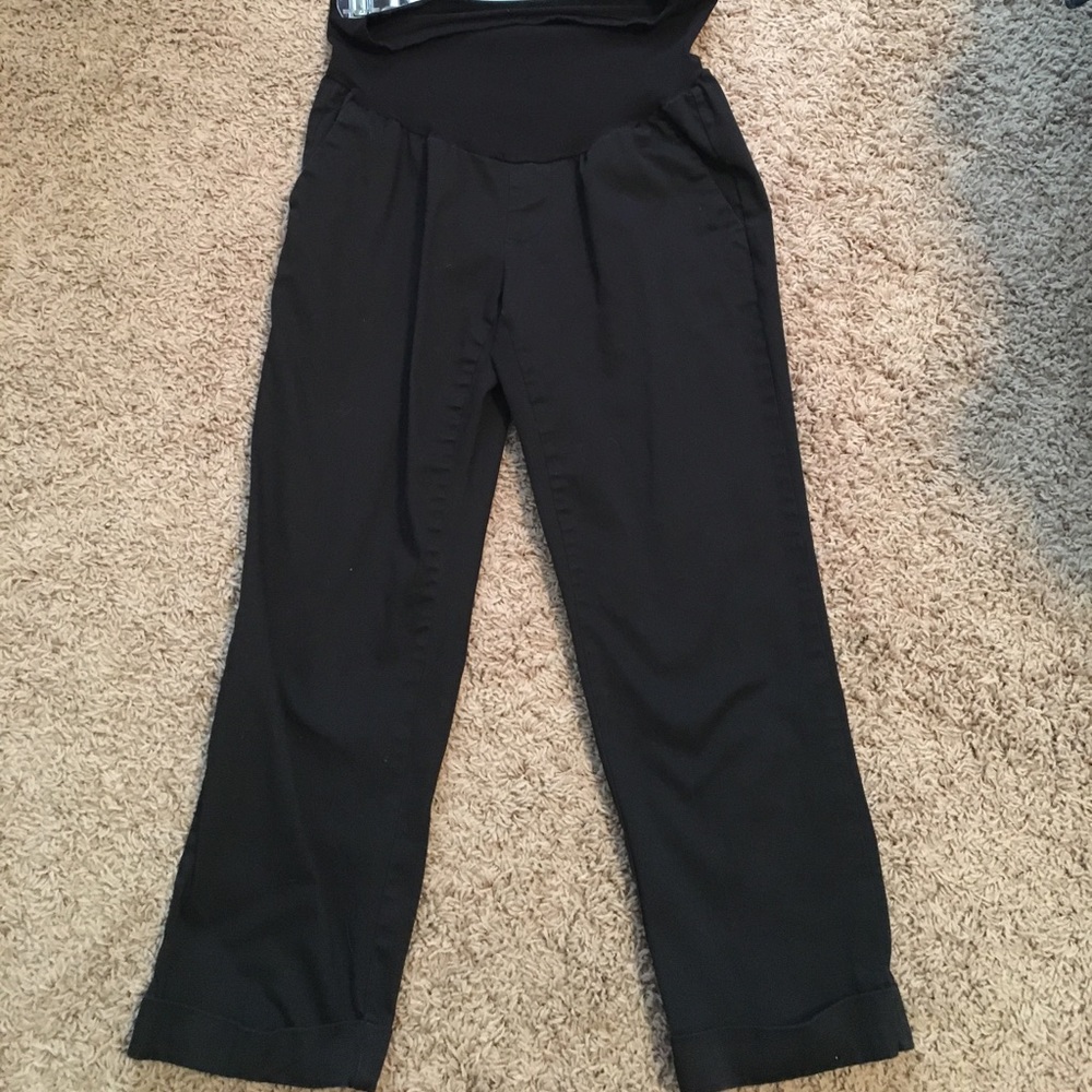 Black maternity capris