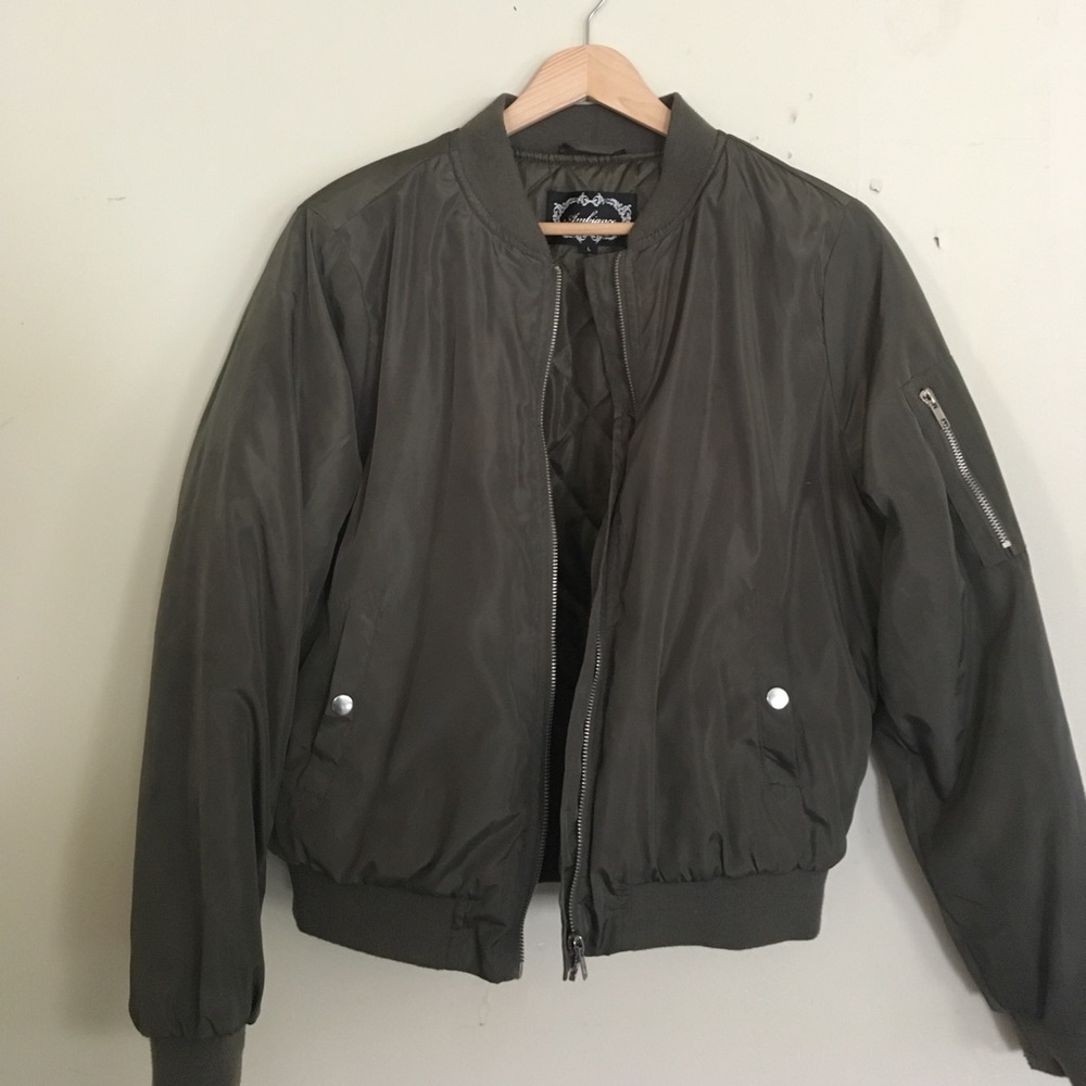 DARK GREEN BOMBER JACKET