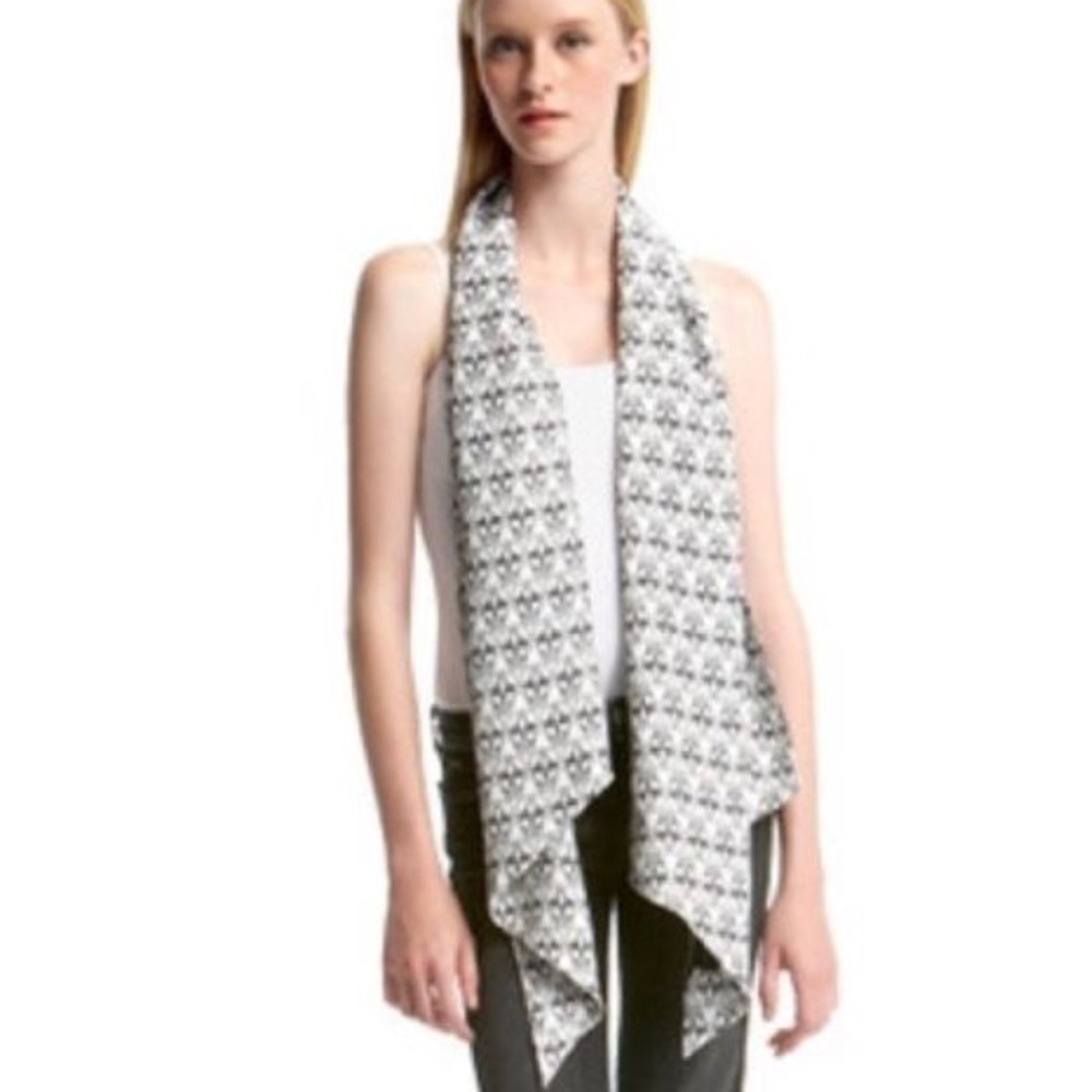 Thomas Wylde scarf