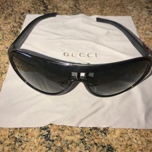 100% real Gucci glasses.