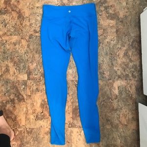 Black and blue reversible leggings