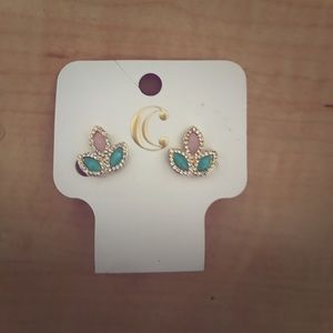 Small petal earrings