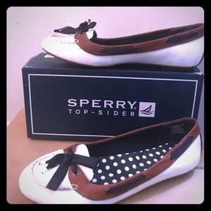 ✨Sperry Top Sider Women shoe!! CHANDLER WHITE