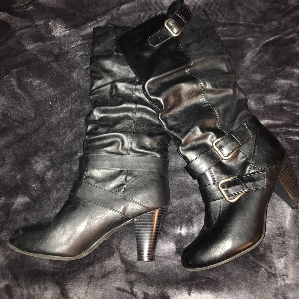 Women’s Black Heeled Boots Sz. 7