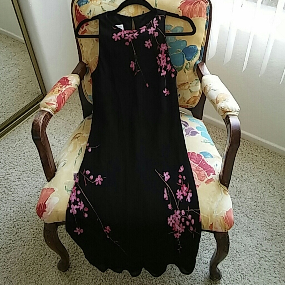 Jones New York.  Black sleeveless dress. Size 8