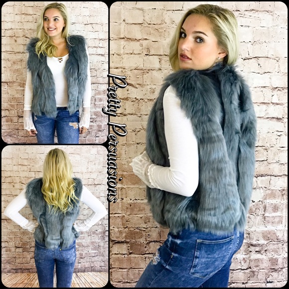 NWT Gray Chic Faux Fur Vest - Picture 3 of 5