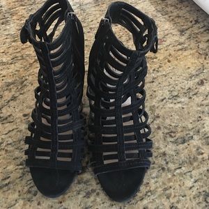 Vince Camuto Black mini Gladiators