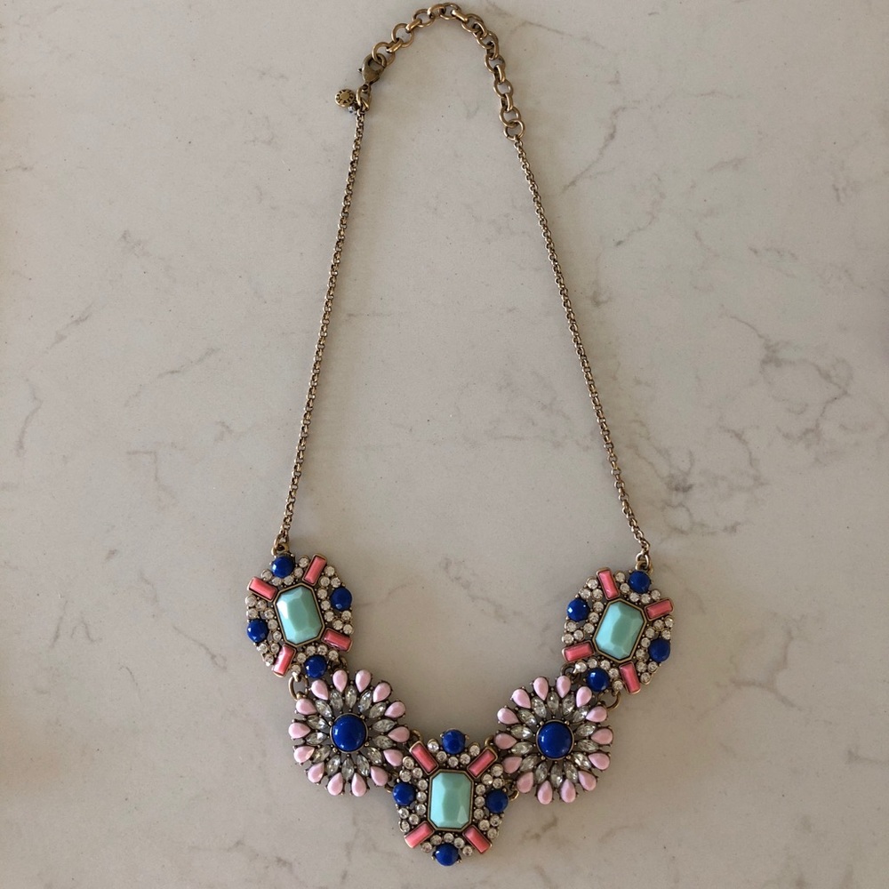 Floral Pendant Necklace
