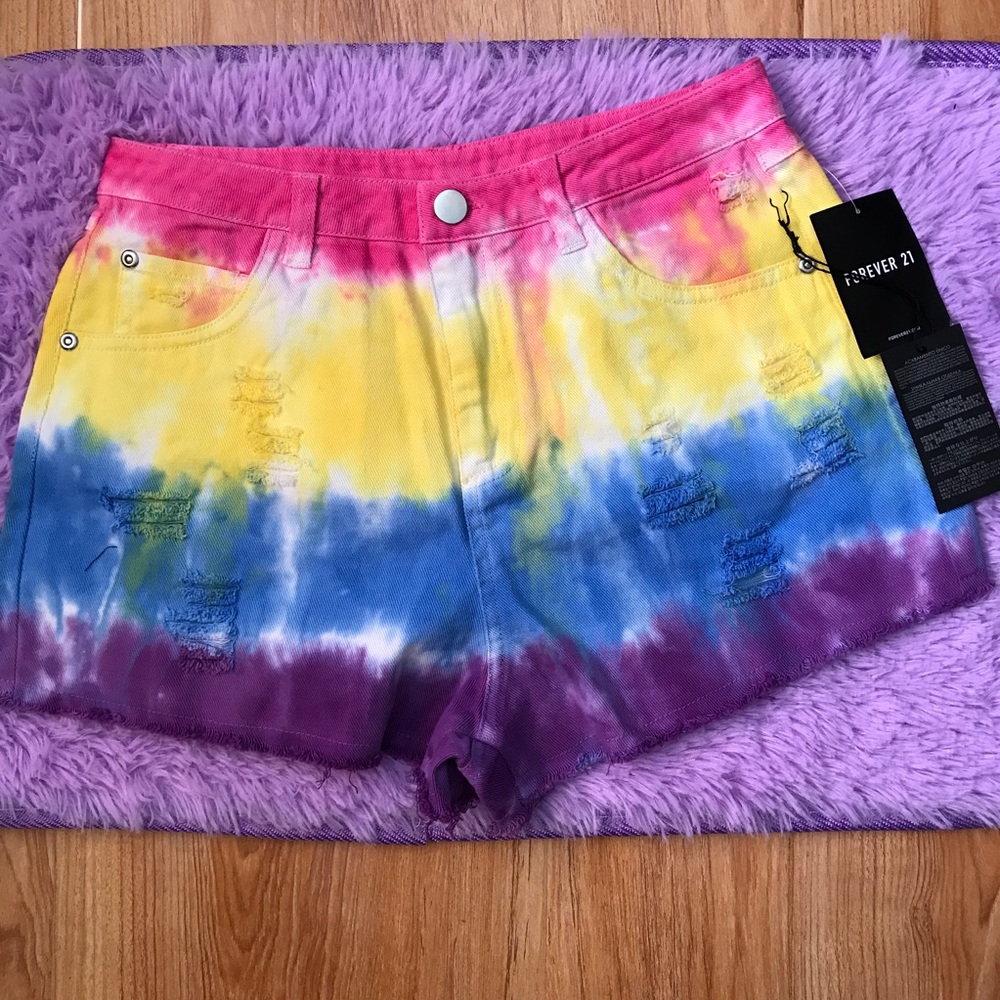 Sz 26 Rainbow Tie Dye Shorts