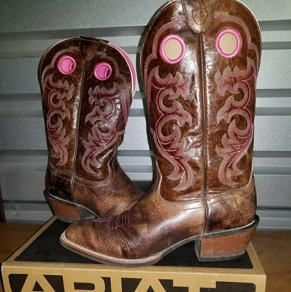 Ariat 👢Crossfire Caliente Buckskin Cowboy Boots
