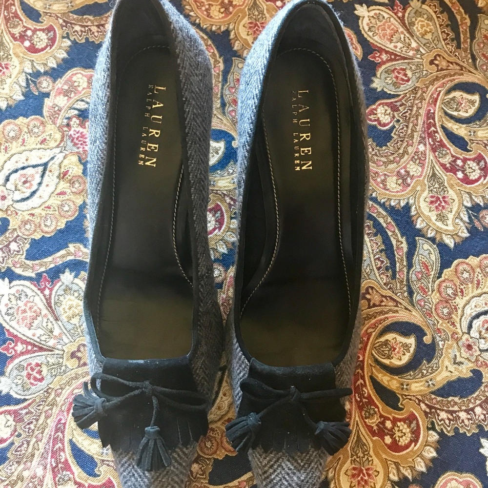 RALPH LAUREN GREY HEEL, EXCELLENT CONDITION!!!