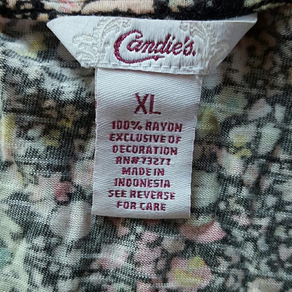 Candie's Ruffle Top - Picture 3 of 5