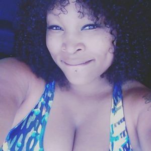 Meet your Posher, Carmilia