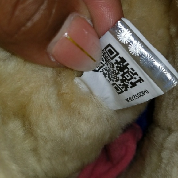 Sparkle Ugg Boots - Picture 4 of 4