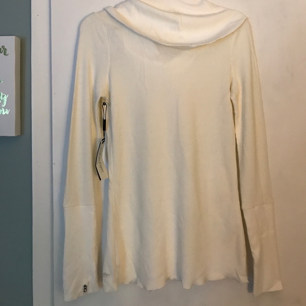 Calvin Klein Performance - Picture 2 of 3