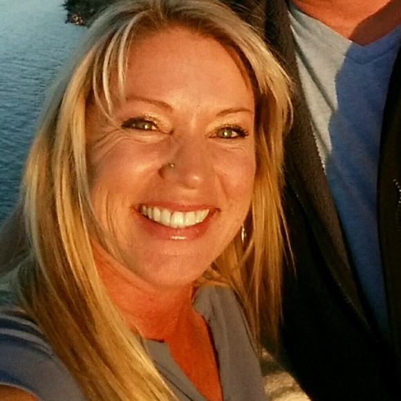 Meet your Posher, Elizabeth - Picture 1 of 1