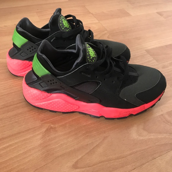 Nike huaraches low hyper punch- YEEZYS - Picture 3 of 4