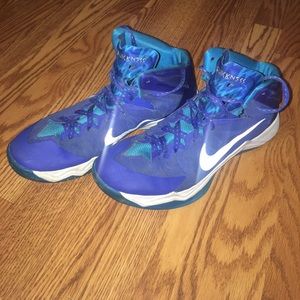 Nike hyperquickness basketball shoes